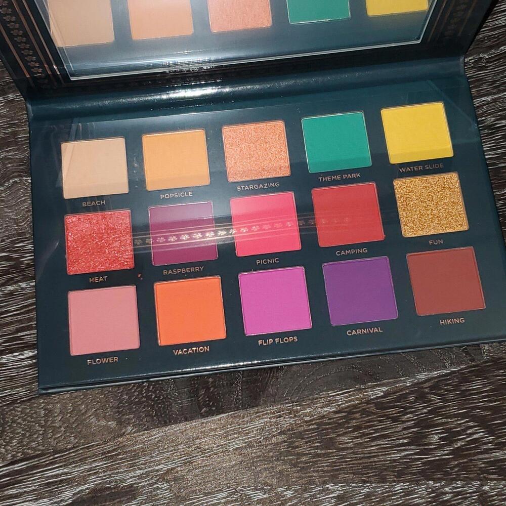 Ace Beaute Nostalgia Pallette